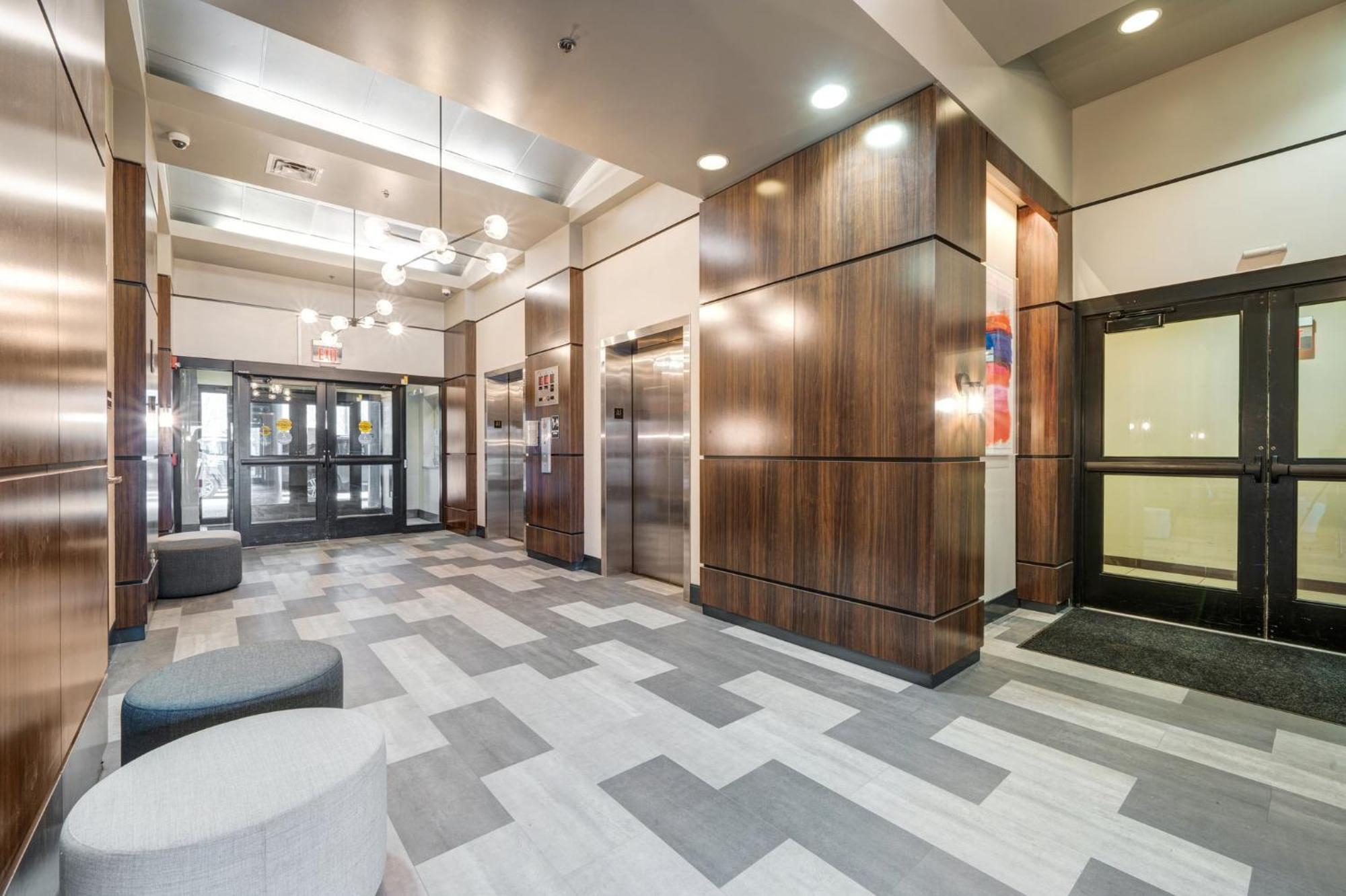 Apartamento Sprawling Stadium Views Wonderful Location 24-7 Parking Gym Lounge Pittsburgh